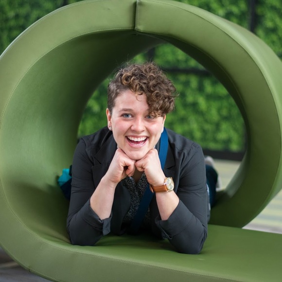 Meet your Posher, Samantha - Picture 1 of 1